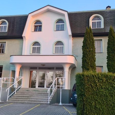 Pension Bila Hora Prague Exterior photo